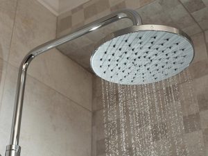 Como hacer para que no se salga el agua de la ducha