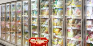 Mantenimiento de puertas de cristal en refrigeracion comercial para mejorar su vida util Gallepat